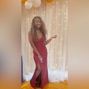 Prom dress only been worn 2 times